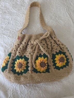 Handmade Beige Crochet Sunflower Shoulder Bag